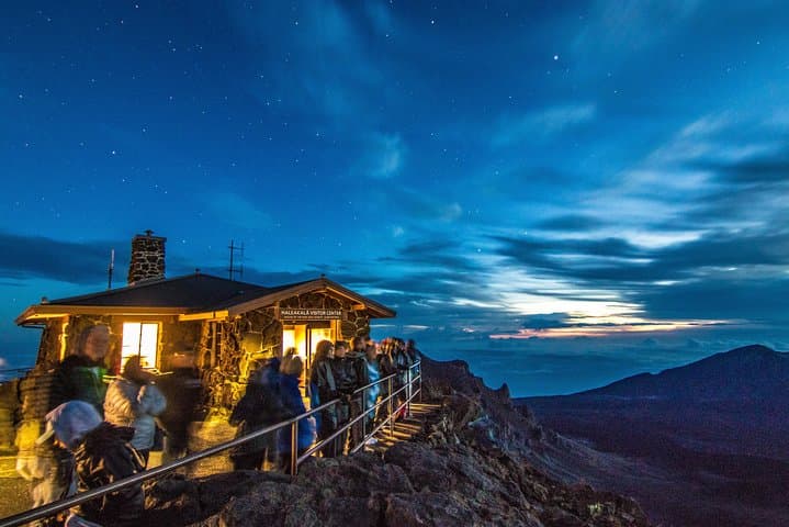 Haleakala Sunrise Tour on Maui: Watch the Summit Dawn with Breakfast Included