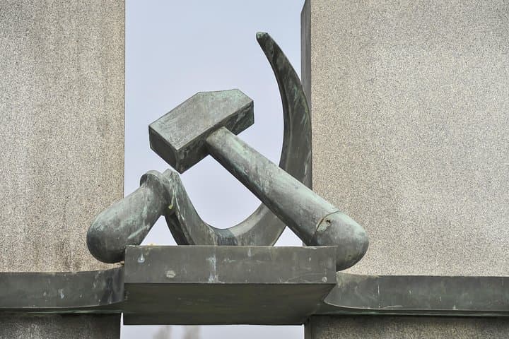 Prague Through Conflict: Communism and WWII Walking Tour photo 4