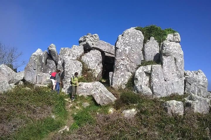 Hidden Trails of Sintra: Guided Hike to Secret Viewpoints photo 4
