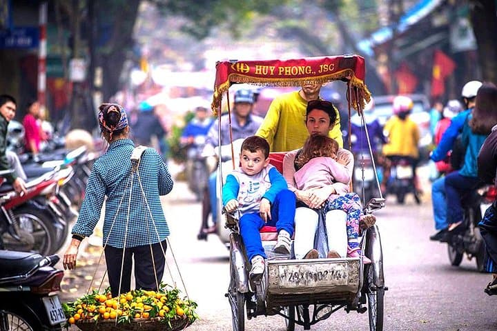 Private Hanoi Shore Excursion: Cyclo Ride, Temple of Literature & Water Puppet Show photo 2
