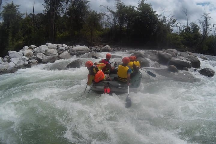 Kadamaian River Rafting: 10km Whitewater Adventure from Kota Kinabalu