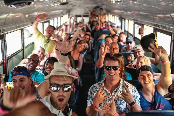 Sunday Funday Tamarindo Party Bus — Beach and Pool Crawl to Flamingo & Potrero photo 4