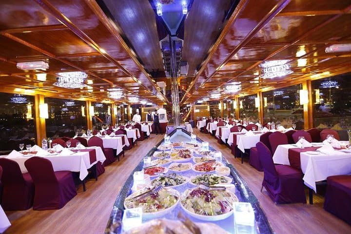 Dubai Creek 2-Hour Romantic Dhow Dinner Cruise Under the Stars
