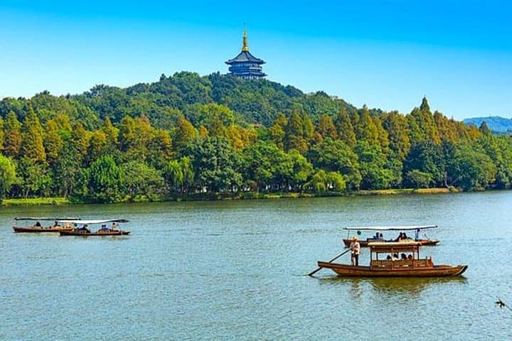 Private Hangzhou & Xitang Day Tour — West Lake, Longjing Tea & Ancient Water Town photo 6