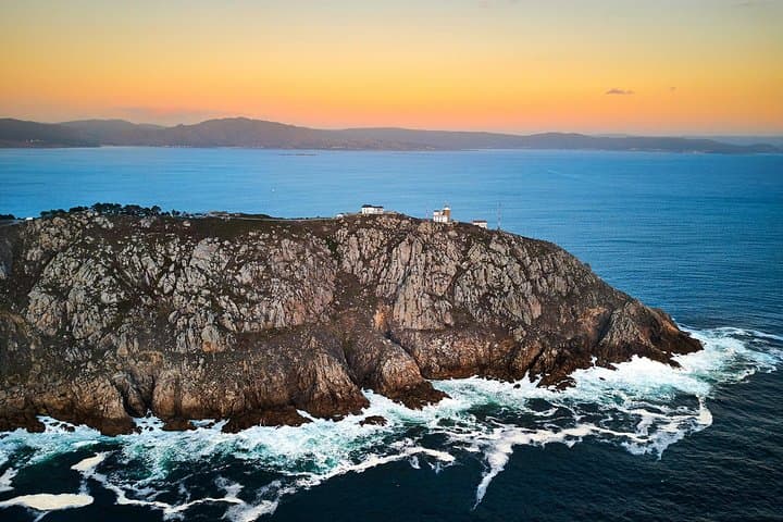 Luxury Finisterre & Saint James Way Private Tour — Costa da Morte Highlights