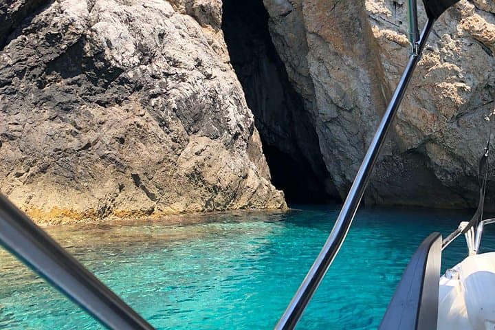 Dalmatian Coast Private Captain Tour — Tailored Day Trips from Split & Trogir photo 2