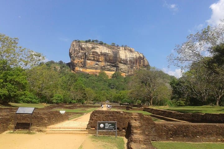 Sigiriya Day Tour Dambulla Cave Temple Full-Day Cultural Climb from Kandy