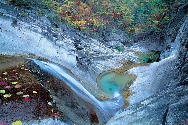Hiking Seoraksan Dinosaur Ridge: Daecheongbong Day Hike Guide photo 2
