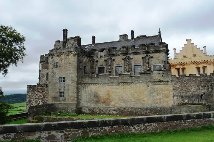 Private Bannockburn & Stirling Castle Tour from Glasgow — Historical Day Trip
