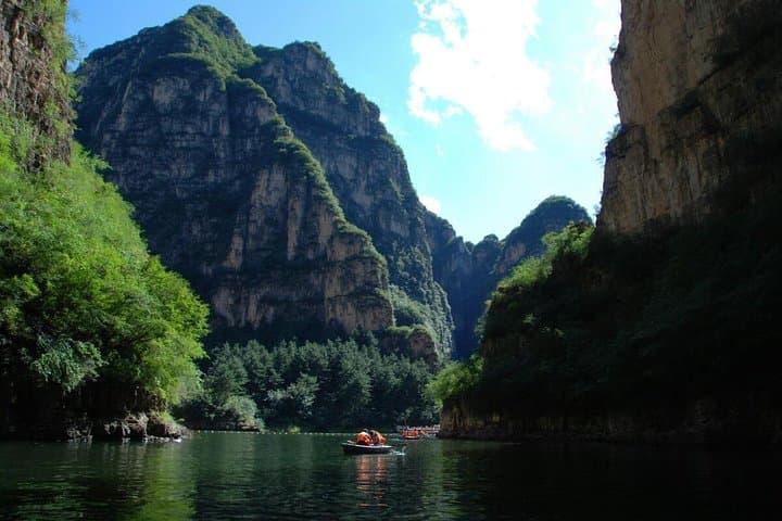 Private English-Speaking Driver to Longqing Gorge — Day Trip from Beijing photo 4