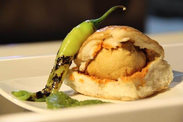 Explore the Vibrant Street Foods of Mumbai