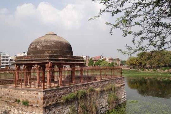 Mehrauli Walking Tour: Explore Delhi’s 1,000 Years of Monuments photo 2