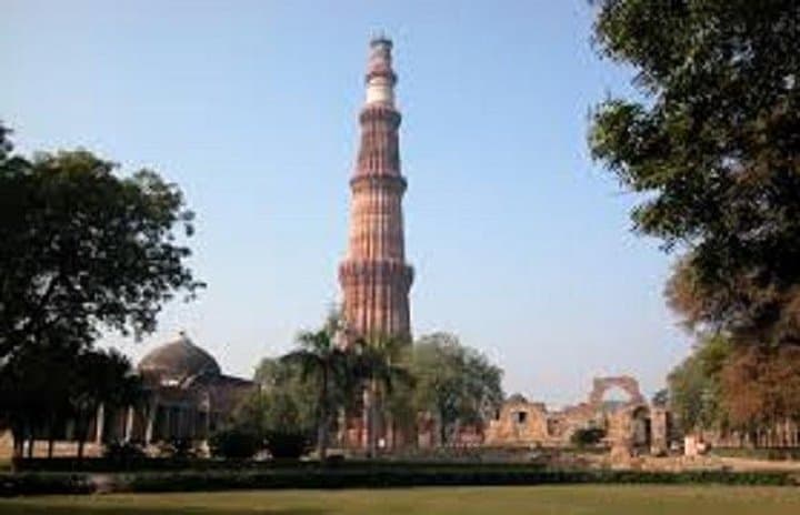 Private Full-Day Delhi Sightseeing by Car — Red Fort, Chandni Chowk & Akshardham photo 1