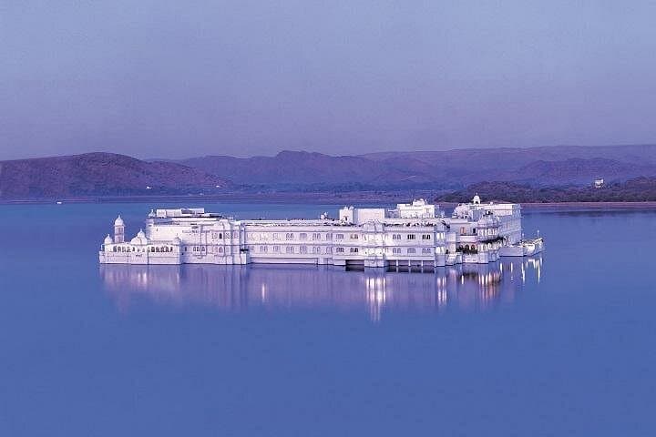 Full-Day Private Udaipur Sightseeing Tour — Lake Pichola Boat Ride & Monsoon Palace Sunset photo 2