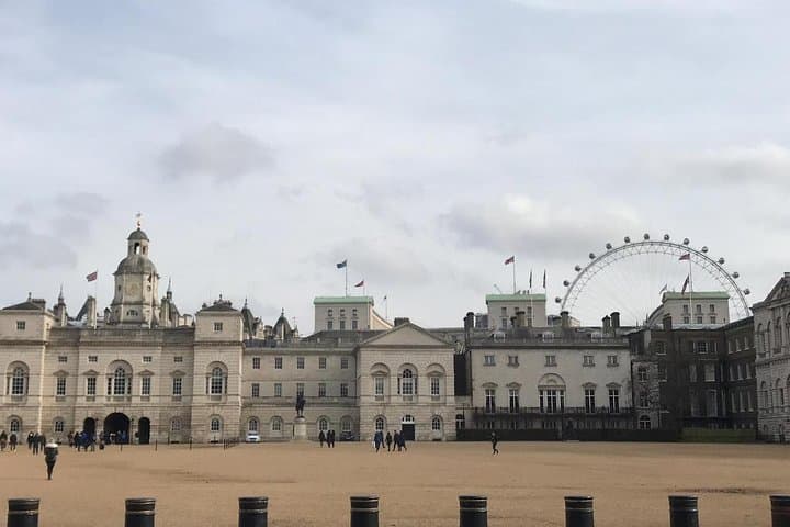 Private Chauffeur in London — Full-Day Custom City Tour with Hotel Pickup photo 5