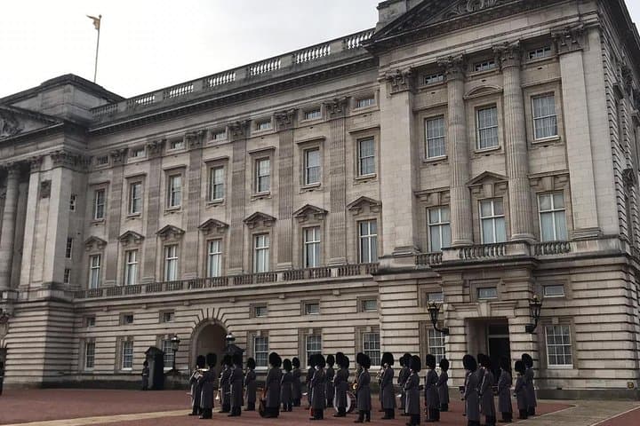 Private Chauffeur in London — Full-Day Custom City Tour with Hotel Pickup photo 6