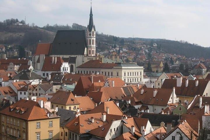 Passau to Prague Scenic Private Transfer: Comfortable Door-to-Door Ride photo 2