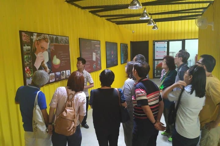 Batam Full-Day Highlights: Barelang Bridge, Maha Vihara & Local Seafood photo 5