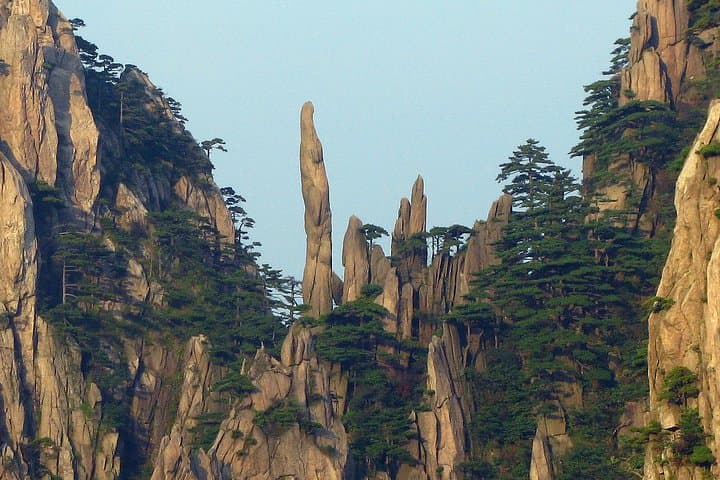 One-Day Mt. Huangshan (Yellow Mountain) Group Tour — No Shopping photo 3