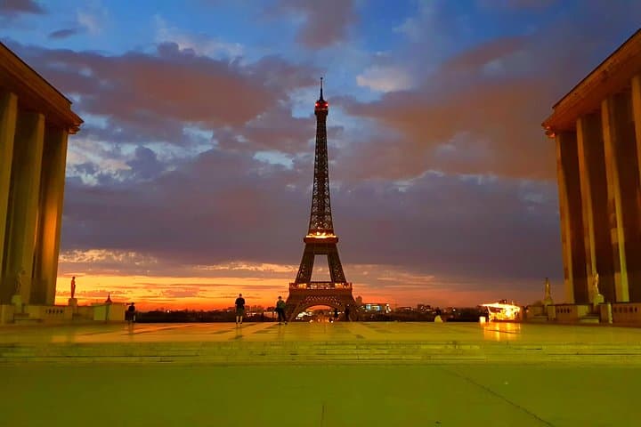 Private Van Tour of Paris' Most Celebrated Monuments
