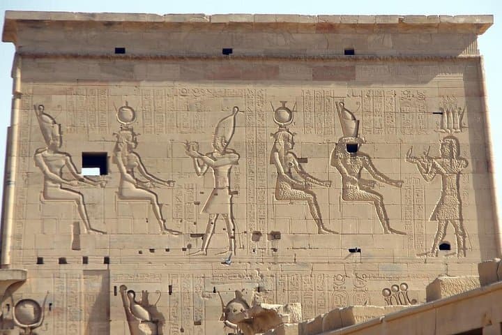 Nile River Cruise: 3-Night 4-Day 5-Star Aswan to Luxor Sailing Adventure photo 3