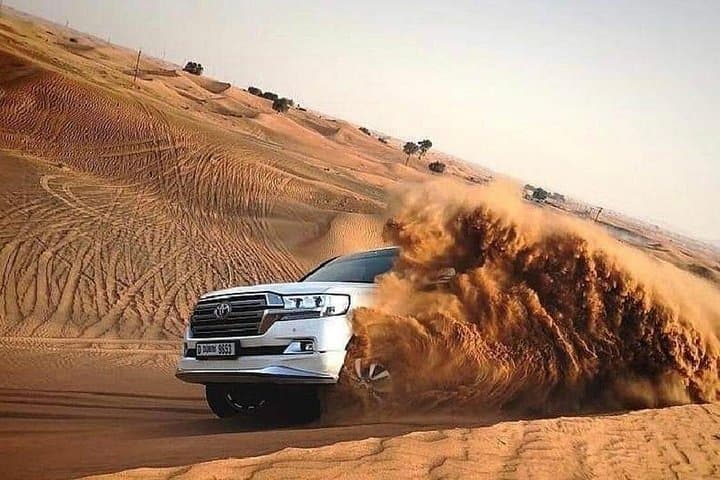 Dubai 6-Hour Desert Safari: Private 4x4 Dune Bashing & Bedouin Camp Experience