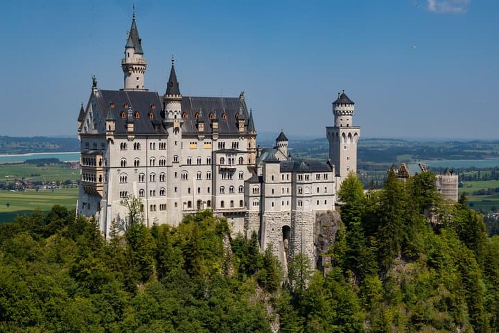 VIP Neuschwanstein & Linderhof Castle Day Tour from Munich — Skip-the-Line photo 5