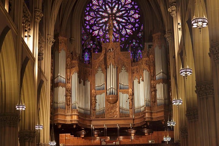 Walking New York's Churches, Chapels, and Cathedrals — 3.5-Hour Architecture & History Tour