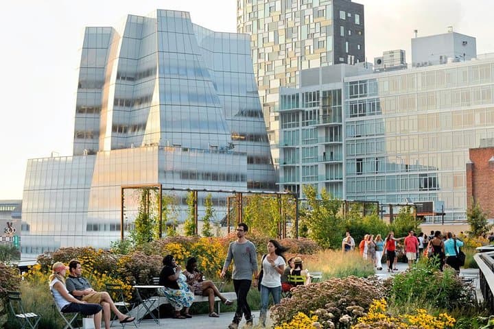 High Line & Chelsea Market Walking Tour: History, Views & Food in 3 Hours photo 1