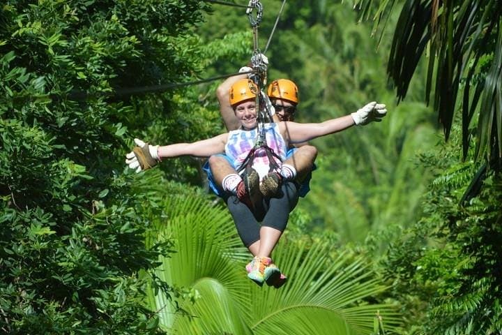 Roatán Zipline, Horseback & Snorkel Adventure: Zip, Meet Sloths, and Swim the Reef