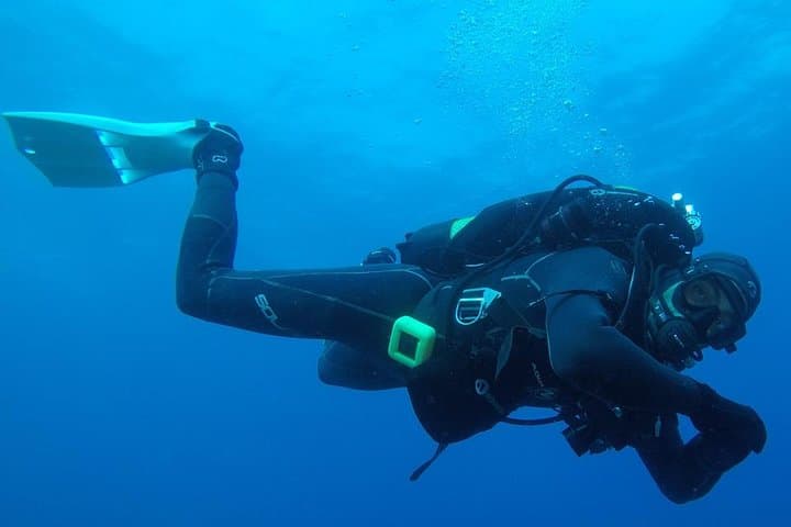 Albufeira Double Dive Trip: Explore Reefs, Wrecks & Sea Caves photo 2