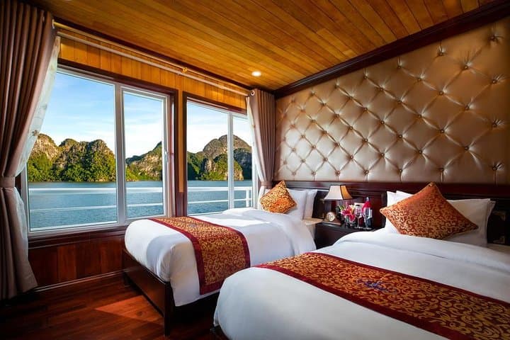 Lavender Cruise Halong Bay: 2-Day Overnight Cruise to Titop Island & Sung Sot Cave
