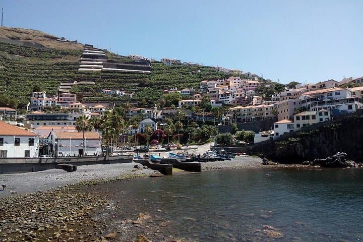 Madeira Central 4x4 Half-Day: Curral das Freiras, Cabo Girão & Câmara de Lobos photo 3