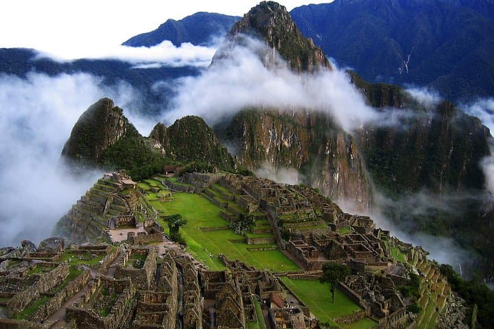 Private Machu Picchu Full-Day Tour from Cusco: Train, Guide, and Bus photo 2