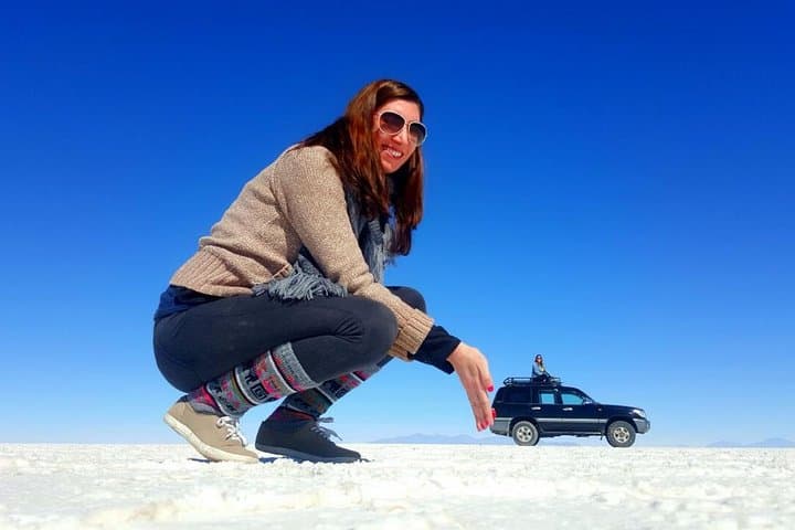 Salar de Uyuni Private Sunset Salt Flats Photography Tour — Mirror-Effect Shots