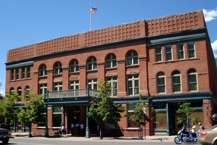Aspen Past to Present: 90-Minute Historic Downtown Walking Tour photo 5