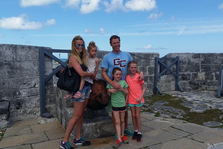 Private Nassau City Tour: 2-Hour Guided Minivan Sightseeing of Historic Downtown