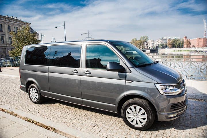 Private Transfer Wroclaw to Prague — Door-to-Door Comfort and Efficiency