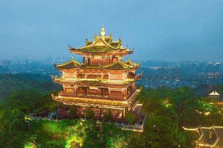 Flexible Private Day Tour in Hangzhou: West Lake, Longjing Tea & Lingyin Temple photo 2