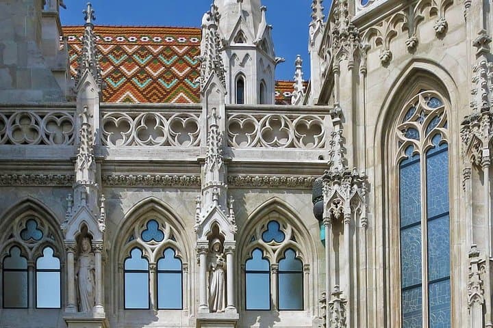 Private Full-Day Budapest City Tour: Castle District, Parliament & Thermal Baths photo 3