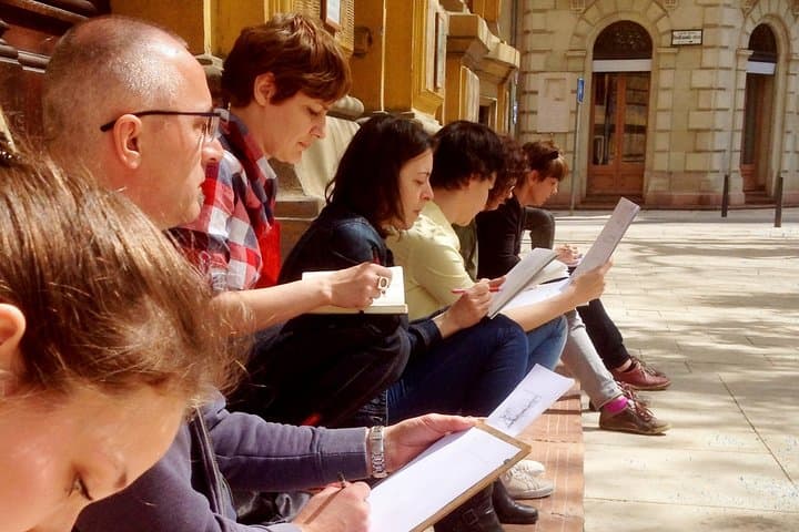 Urban Sketching in Budapest: Guided Walking Art Tour with a Local Artist photo 3