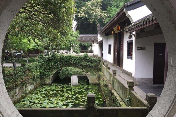 Hangzhou in a Day: Private Bullet-Train Tour from Nanjing photo 3