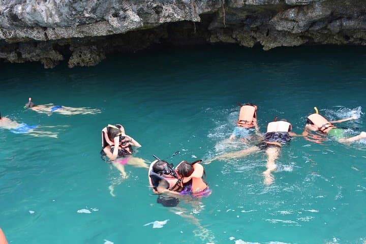 Angthong Marine Park Full-Day Trip from Koh Samui: Kayaking & Emerald Lagoon Hike photo 5