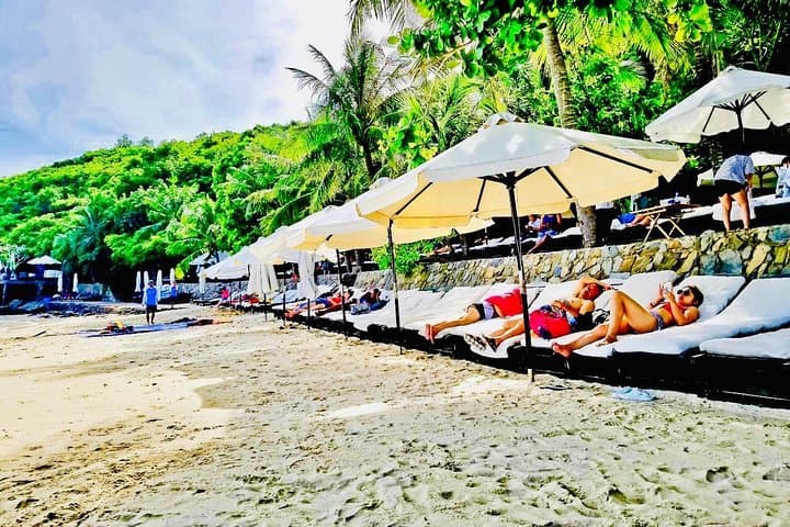 Half-Day Snorkeling at Hon Mun — Private Tour from Nha Trang with Floating Lunch photo 4