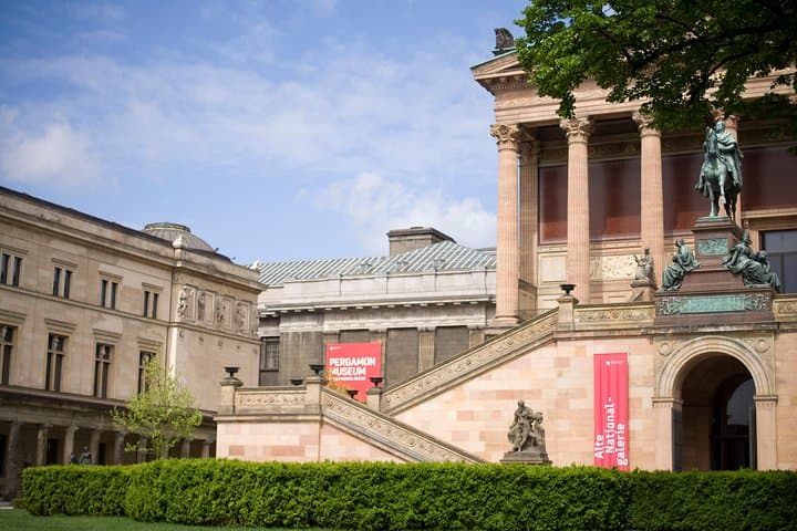 Berlin Shore Excursion: Private Full-Day Tour from Warnemuende to Top Sights photo 2