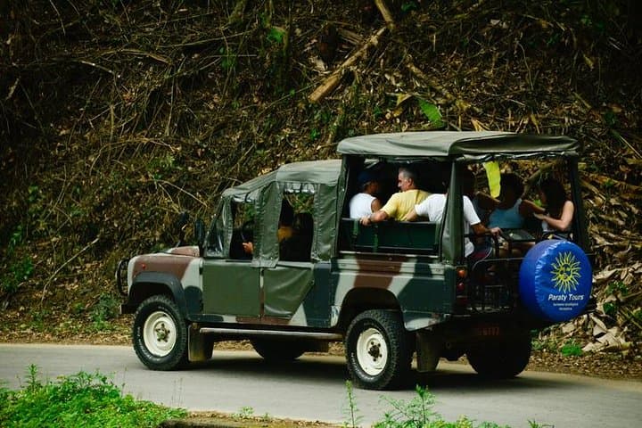 Jeep to Waterfalls and Cachaça: Serra da Bocaina Day Tour from Paraty