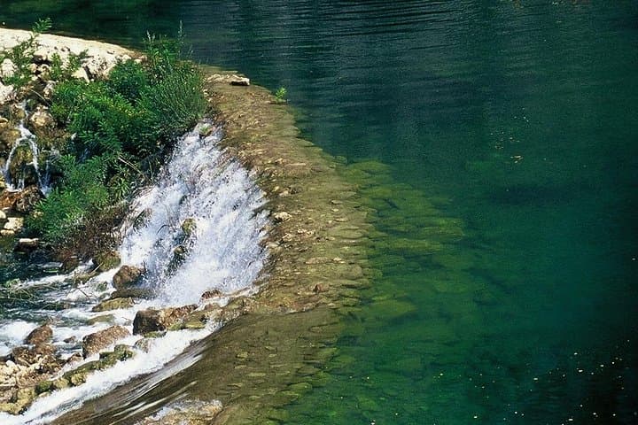 Rafting the Cetina River from Makarska: Omiš Gorge, Radman's Mills & Pirate Town Walk photo 4