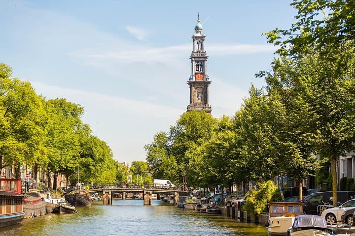 Hour-Long Amsterdam Canal Cruise: Glass-Top Sightseeing with Multilingual Audio Guide photo 4