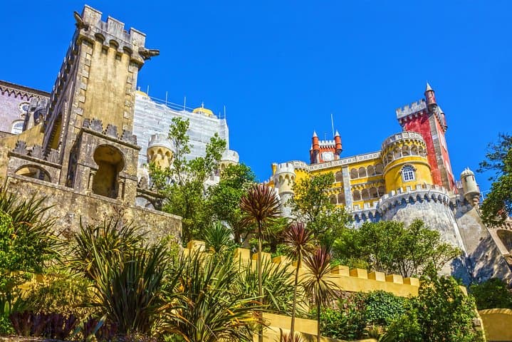 Sintra Deluxe Day Trip from Lisbon: Pena Palace, Cabo da Roca & Cascais photo 3