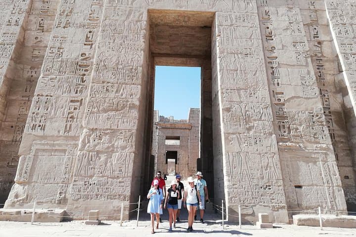 Sail the Upper Nile: 5-Day Luxor to Aswan Cruise with Optional Temple Excursions photo 4
